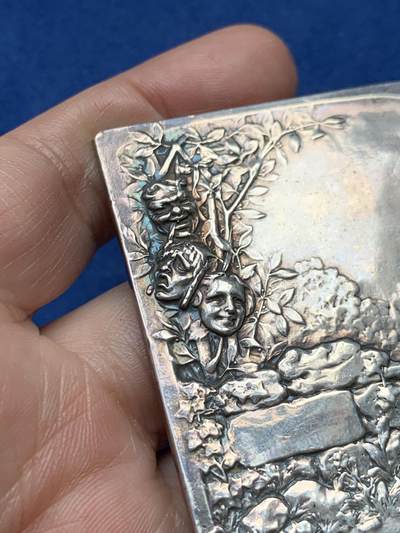 《竞宝斋》第485场 周日，周一，周二 3场连拍 （全场包邮）20级店铺 欢迎送拍 法国新艺术风格音乐主题银章，90.75g，62.8*47.2mm，丰饶角1银标，少见银章。