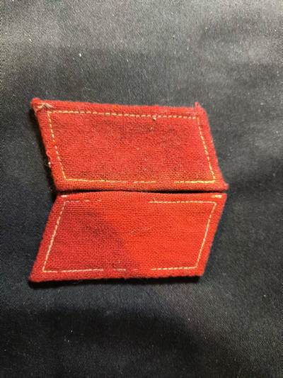 云宸嘉赏-勋臻佳藏拍卖--炮兵工程学院教授夫妻套+女军医专场 - su-M55式陆校尉军官领章