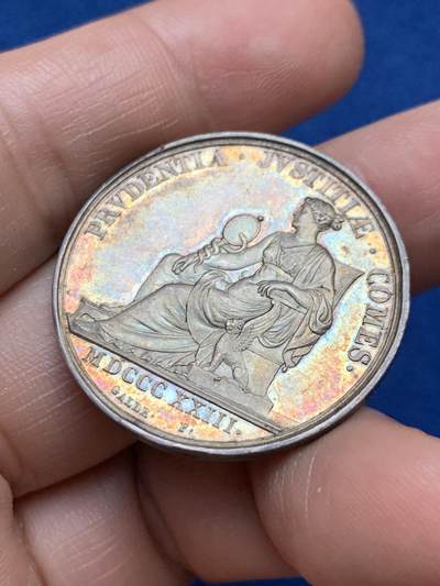 《竞宝斋》第485场 周日，周一，周二 3场连拍 （全场包邮）20级店铺 欢迎送拍 法国里昂司法委员会银质代币，11.06g，32.2mm，油灯边铭