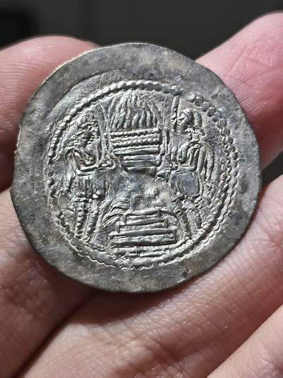 星盘世界钱币 5.2年度精品币大拍 一周年抽奖活动 极美品！寄多罗 - 瓦赫兰一德拉克马银币 约公元4世纪,这也是经典的老名誉品种，假货非常多而这一枚非常开门且品相极漂亮，原产地现在都买不到这种级别的