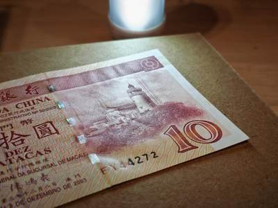 澳门纸币专场 (更改为星期一晚上6点开拍)  澳门币 2003中国银行10元 全新 瑕疵品 补号 FY44272