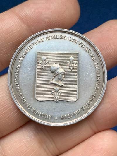 《竞宝斋》第485场 周日，周一，周二 3场连拍 （全场包邮）20级店铺 欢迎送拍 法国图卢兹科学院数学院皮埃尔-费马纪念银章 13.25克 35.6mm 丰饶角银标