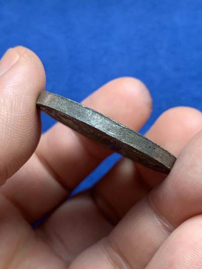 《竞宝斋》第485场 周日，周一，周二 3场连拍 （全场包邮）20级店铺 欢迎送拍 比利时布鲁塞尔-法国巴黎铁路通车纪念锡章，正面是两个国家的国王利奥波德一世与路易·菲利普一世，背后的两个女神手持代表两个地区的徽章盾牌，21g，35.7mm