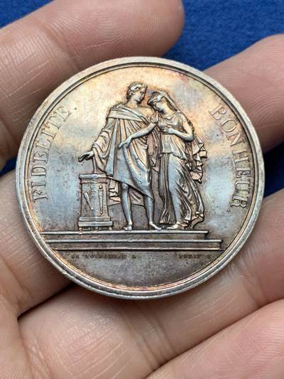 《竞宝斋》第485场 周日，周一，周二 3场连拍 （全场包邮）20级店铺 欢迎送拍 法国1836年结婚纪念银章，24.55g，39.1mm，油灯银标。