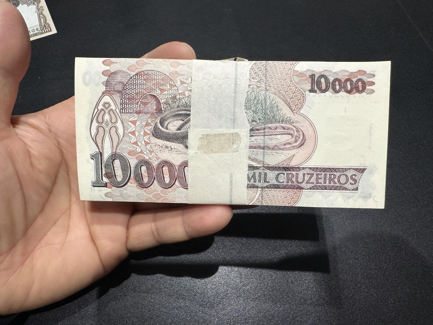 《外钞收藏家》第六百三十一期（五一假期场）（长期征集拍品、欢迎藏友们联系合作）