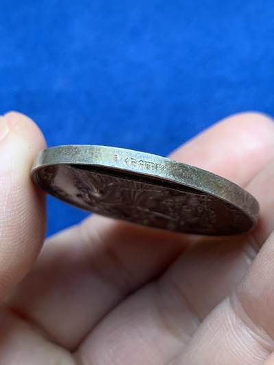 《竞宝斋》第485场 周日，周一，周二 3场连拍 （全场包邮）20级店铺 欢迎送拍 法国1872年结婚纪念银章，21.9g，36mm，船首银标。