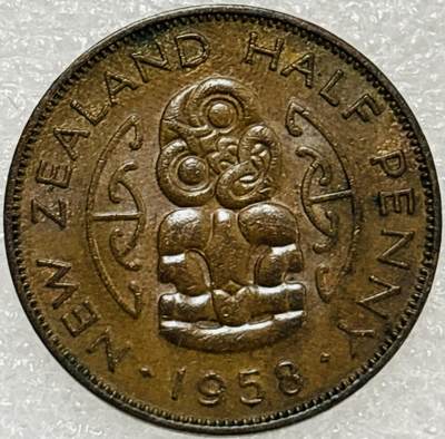 文馨钱币收藏第 302 场，国外回流老铜币，中东阿拉伯地区，拉美等国货币，30 号 1 号二连拍，长期接代拍业务，预计 4 月 4-5 号发货 1958 年英属新西兰半便士铜币