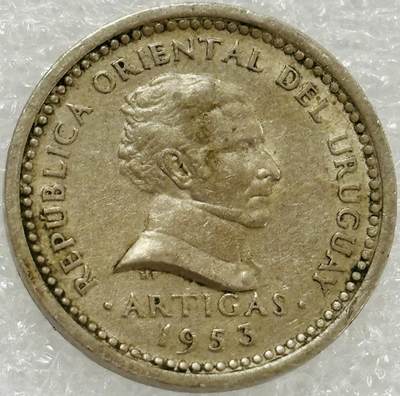 文馨钱币收藏第 302 场，国外回流老铜币，中东阿拉伯地区，拉美等国货币，30 号 1 号二连拍，长期接代拍业务，预计 4 月 4-5 号发货 带光好品乌拉圭1953年2分 民族英雄阿蒂加斯 发行一年 