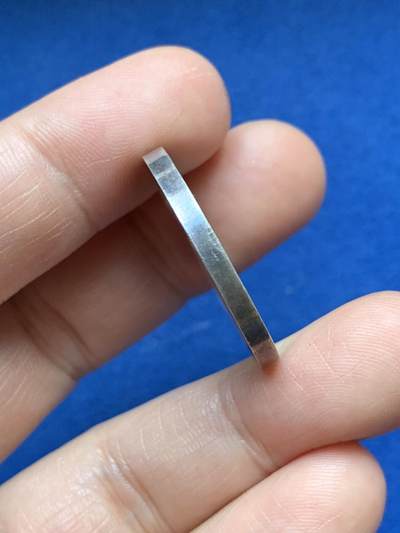 《竞宝斋》第485场 周日，周一，周二 3场连拍 （全场包邮）20级店铺 欢迎送拍 法国里昂丝绸工人互助会银质代币，13g，28.5mm，丰饶角边铭