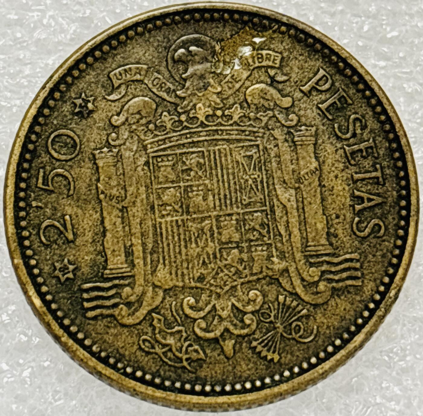 文馨钱币收藏第 302 场，国外回流老铜币，中东阿拉伯地区，拉美等国货币，30 号 1 号二连拍，长期接代拍业务，预计 4 月 4-5 号发货