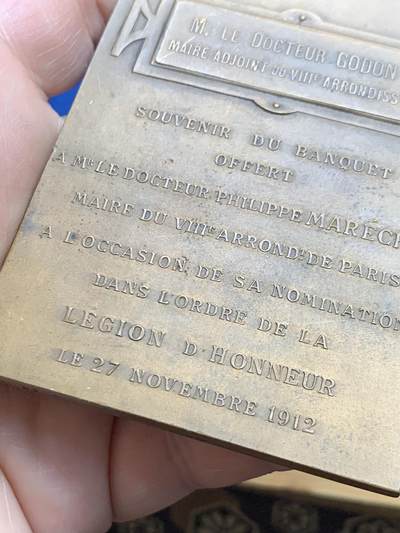 《竞宝斋》第485场 周日，周一，周二 3场连拍 （全场包邮）20级店铺 欢迎送拍 大师勒菲弗Lefebvre作纪念大铜章 180.2克 60*85.2mm 三角铜标