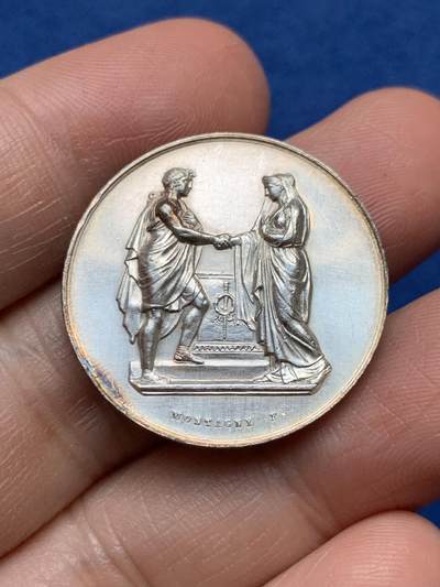 《竞宝斋》第485场 周日，周一，周二 3场连拍 （全场包邮）20级店铺 欢迎送拍 法国婚姻与爱情纪念银章，10.59g，27.8mm，丰饶角边铭