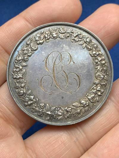 《竞宝斋》第485场 周日，周一，周二 3场连拍 （全场包邮）20级店铺 欢迎送拍 法国结婚纪念银章，32g，41.2mm，手指边铭