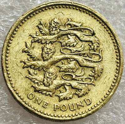 文馨钱币收藏第 302 场，国外回流老铜币，中东阿拉伯地区，拉美等国货币，30 号 1 号二连拍，长期接代拍业务，预计 4 月 4-5 号发货 1997 年英国三狮头 1 磅