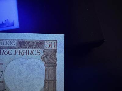 《外钞收藏家》第六百三十一期（五一假期场）（长期征集拍品、欢迎藏友们联系合作） 法郎3张一起 2张有破 1张近新 品相如图