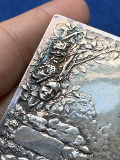 《竞宝斋》第485场 周日，周一，周二 3场连拍 （全场包邮）20级店铺 欢迎送拍 法国新艺术风格音乐主题银章，90.75g，62.8*47.2mm，丰饶角1银标，少见银章。