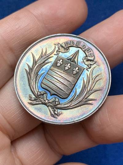 《竞宝斋》第485场 周日，周一，周二 3场连拍 （全场包邮）20级店铺 欢迎送拍 法国银质代币，卡斯特尔储蓄银行，16.26g，33.3mm，蜜蜂边铭