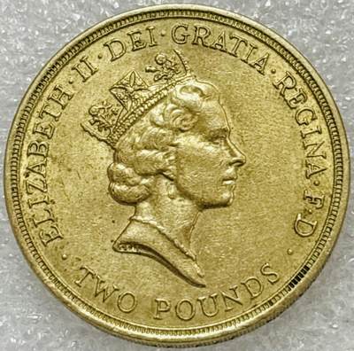 文馨钱币收藏第 302 场，国外回流老铜币，中东阿拉伯地区，拉美等国货币，30 号 1 号二连拍，长期接代拍业务，预计 4 月 4-5 号发货 原铜光好品英国1986年2镑 废除奴隶制 双金属 纪念币 