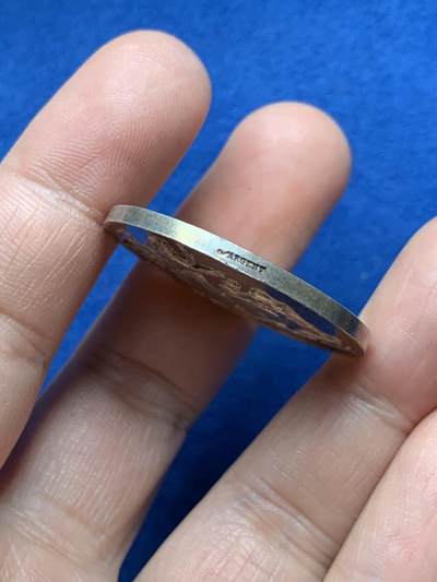 《竞宝斋》第485场 周日，周一，周二 3场连拍 （全场包邮）20级店铺 欢迎送拍 法国结婚纪念银章，16.22g，33.6mm，1879年仅铸造一年烟斗边铭