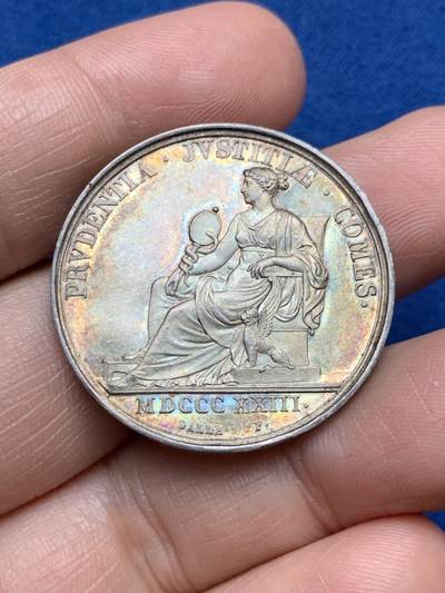 《竞宝斋》第485场 周日，周一，周二 3场连拍 （全场包邮）20级店铺 欢迎送拍 法国里昂司法委员会银质代币，11.06g，32.2mm，油灯边铭