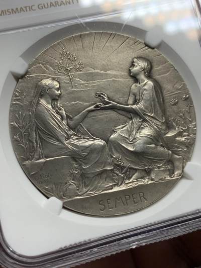 《竞宝斋》第485场 周日，周一，周二 3场连拍 （全场包邮）20级店铺 欢迎送拍 NGC MS62 法国O.Roty “永恒的爱”婚姻爱情纪念银章