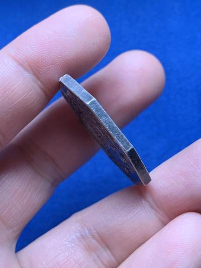 《竞宝斋》第485场 周日，周一，周二 3场连拍 （全场包邮）20级店铺 欢迎送拍 法国-瑞士 Bovy罗阿纳运河八角银质代币，16.89g，32.1mm，无边铭