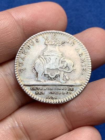 《竞宝斋》第485场 周日，周一，周二 3场连拍 （全场包邮）20级店铺 欢迎送拍 法国路易十五头像非凡战争银质代币，6.83g，28.7mm