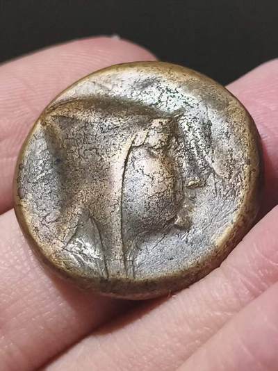 星盘世界钱币 5.2年度精品币大拍 一周年抽奖活动 传世精品！19.2g超大，本都王国米特拉达梯六世大铜币，埃米索斯铸造，正面人物头戴风帽，背面是箭筒和城名AMIΣoY ，品相及其漂亮熟美，温润黄亮手感厚重