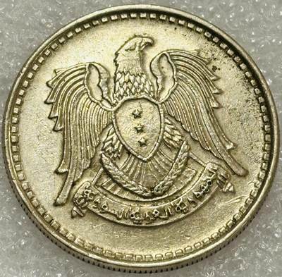 文馨钱币收藏第 302 场，国外回流老铜币，中东阿拉伯地区，拉美等国货币，30 号 1 号二连拍，长期接代拍业务，预计 4 月 4-5 号发货 1968 年叙利亚 1 磅，首发年