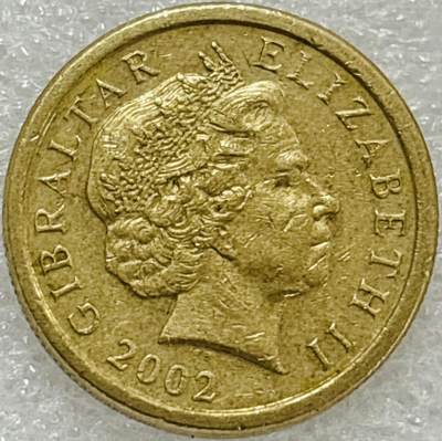 文馨钱币收藏第 302 场，国外回流老铜币，中东阿拉伯地区，拉美等国货币，30 号 1 号二连拍，长期接代拍业务，预计 4 月 4-5 号发货 2002 年英属直布陀罗 1 镑城堡纪念币