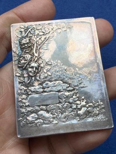 《竞宝斋》第485场 周日，周一，周二 3场连拍 （全场包邮）20级店铺 欢迎送拍 法国新艺术风格音乐主题银章，90.75g，62.8*47.2mm，丰饶角1银标，少见银章。