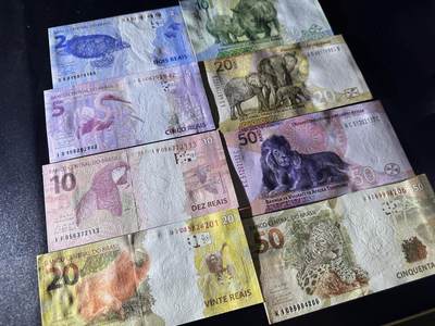 《外钞收藏家》第六百三十一期（五一假期场）（长期征集拍品、欢迎藏友们联系合作） 南非10、20、50兰特+巴西2-50里亚尔 一共8张一起 全新UNC
