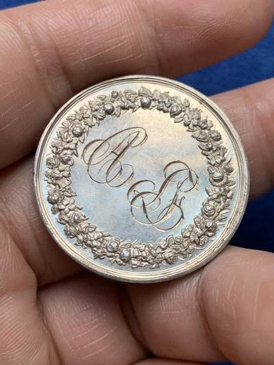 《竞宝斋》第485场 周日，周一，周二 3场连拍 （全场包邮）20级店铺 欢迎送拍 法国婚姻与爱情纪念银章，13.80g，32.1mm，船锚+C边铭