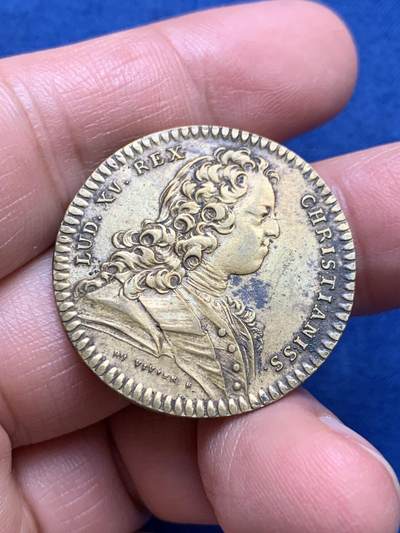 《竞宝斋》第485场 周日，周一，周二 3场连拍 （全场包邮）20级店铺 欢迎送拍 法国路易十五头像阿瓦图州铜质代币，9.31g，30.7mm