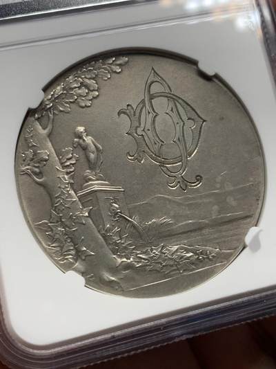 《竞宝斋》第485场 周日，周一，周二 3场连拍 （全场包邮）20级店铺 欢迎送拍 NGC MS62 法国O.Roty “永恒的爱”婚姻爱情纪念银章