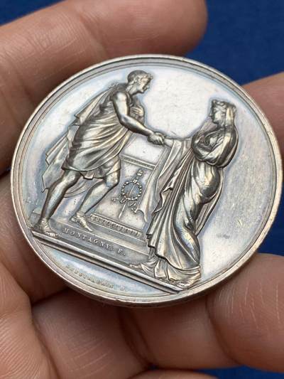 《竞宝斋》第485场 周日，周一，周二 3场连拍 （全场包邮）20级店铺 欢迎送拍 法国结婚纪念银章，31.4g，41mm，油灯边铭