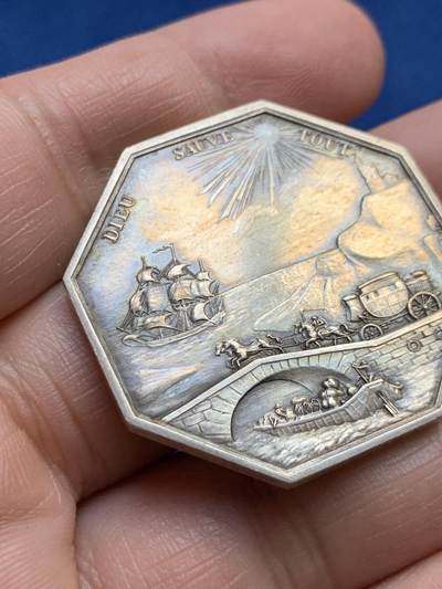 《竞宝斋》第485场 周日，周一，周二 3场连拍 （全场包邮）20级店铺 欢迎送拍 法国Dubois巴黎保险联合会议八角银质代币， 22.07g，36mm，边铭：丰饶角N109/500