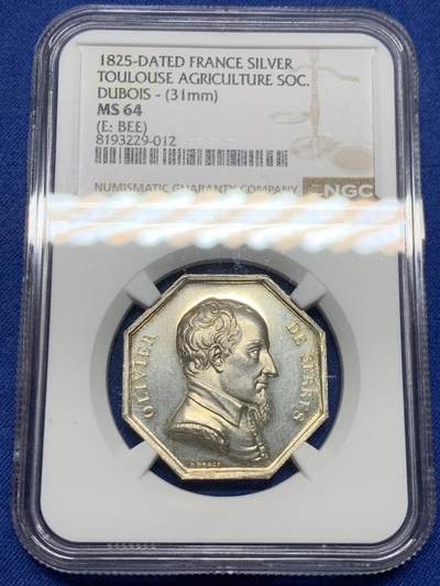 《竞宝斋》第485场 周日，周一，周二 3场连拍 （全场包邮）20级店铺 欢迎送拍 NGC MS64 法国Dubois 图卢兹农业协会八角银质代币，农业科学家奥利维·塞雷斯头像