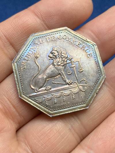 《竞宝斋》第485场 周日，周一，周二 3场连拍 （全场包邮）20级店铺 欢迎送拍 法国里昂商业法庭八角银质jeton，15.35g，33mm，手指边铭