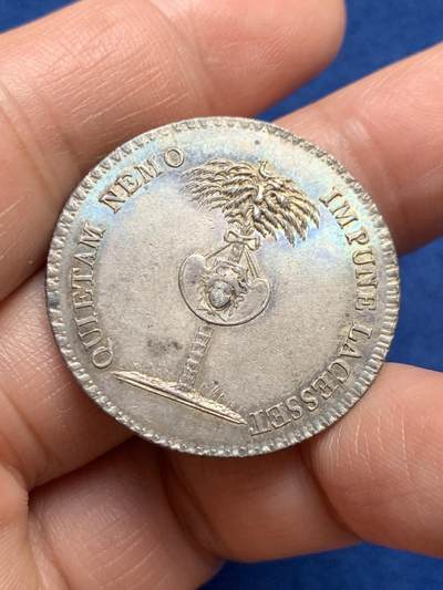 《竞宝斋》第485场 周日，周一，周二 3场连拍 （全场包邮）20级店铺 欢迎送拍 法国银质代币，里昂律师，正义女神与法律女神，11.38g，31.2mm，早期无边铭