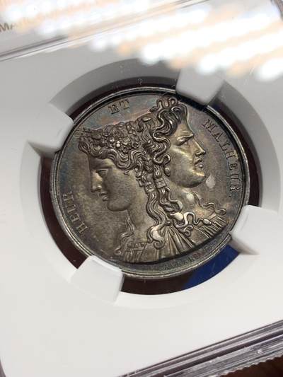 《竞宝斋》第485场 周日，周一，周二 3场连拍 （全场包邮）20级店铺 欢迎送拍 NGC MS62 法国双面神雅努斯婚姻爱情题材银质jeton，命运之神摩伊赖牵着丘比特：爱情被命运牵着，蒙住了眼睛