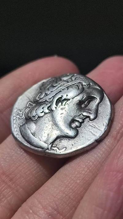 星盘世界钱币 5.2年度精品币大拍 一周年抽奖活动 高浮雕美品！古埃及-希腊化埃及托勒密二世4德拉克马大银币 风格和品相非常好的一枚 艺术性和立体感强 银质一流爱不释手