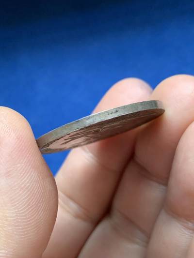 《竞宝斋》第485场 周日，周一，周二 3场连拍 （全场包邮）20级店铺 欢迎送拍 法国里昂股票经纪公司银质代币，12.17g，31.1mm，早期无边铭