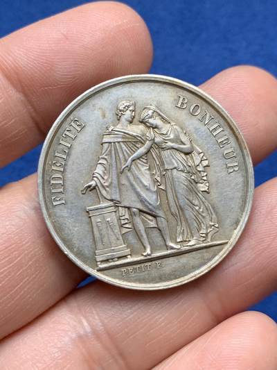 《竞宝斋》第485场 周日，周一，周二 3场连拍 （全场包邮）20级店铺 欢迎送拍 法国结婚纪念银章，15.76g，33.5mm，蜜蜂边铭