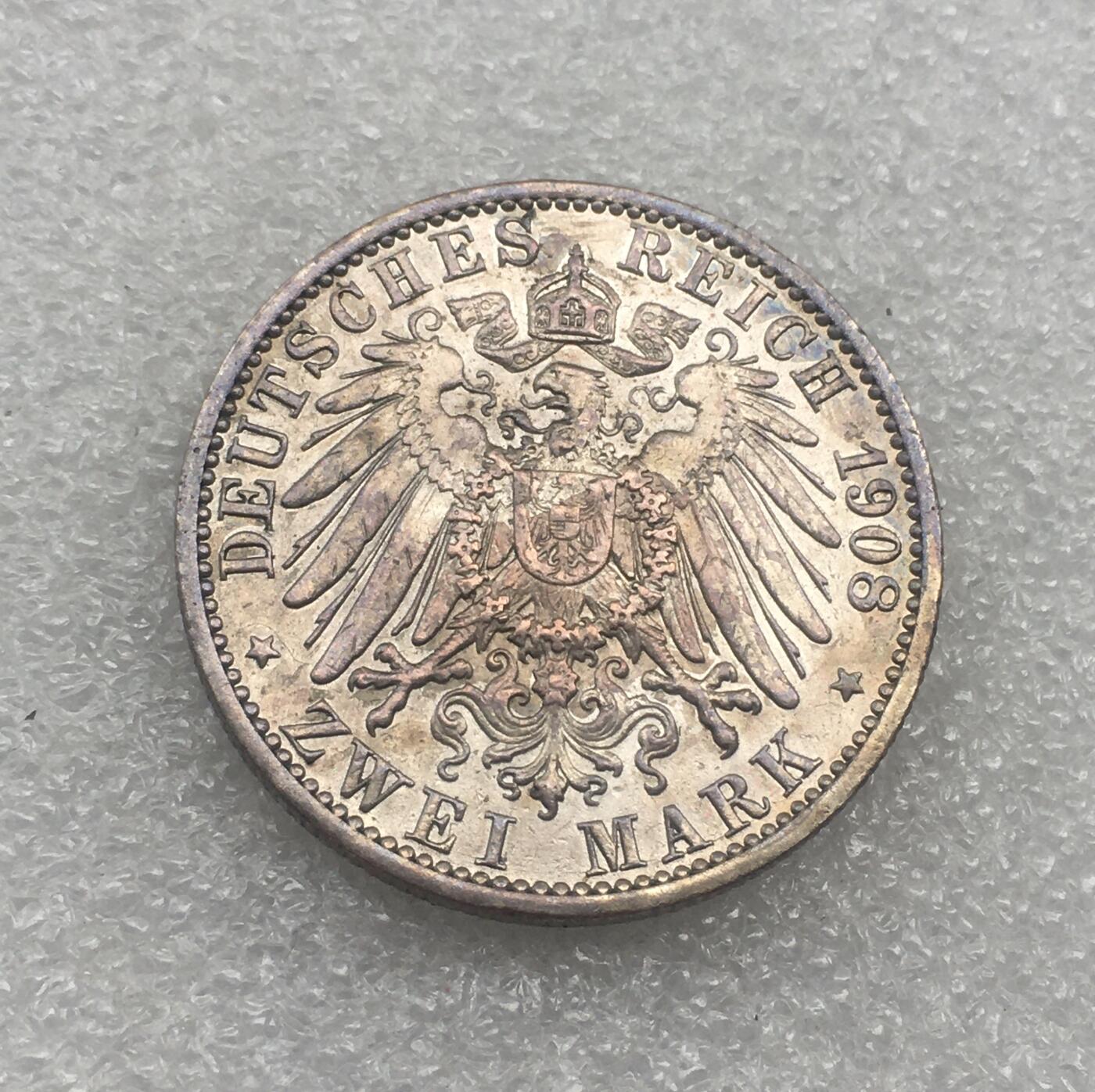 世界钱币专场拍卖 每周二开拍