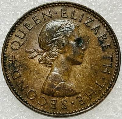 文馨钱币收藏第 302 场，国外回流老铜币，中东阿拉伯地区，拉美等国货币，30 号 1 号二连拍，长期接代拍业务，预计 4 月 4-5 号发货 1958 年英属新西兰半便士铜币