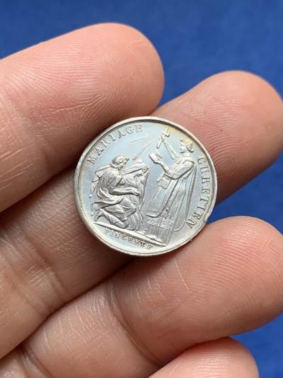 《竞宝斋》第485场 周日，周一，周二 3场连拍 （全场包邮）20级店铺 欢迎送拍 法国婚姻与爱情纪念银章，3.38g，19.6mm，油灯边铭