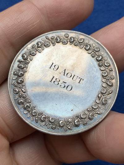 《竞宝斋》第485场 周日，周一，周二 3场连拍 （全场包邮）20级店铺 欢迎送拍 法国婚姻与爱情纪念银章，21.90g，36mm，手指边铭，雅各布与瑞秋