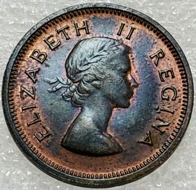 文馨钱币收藏第 302 场，国外回流老铜币，中东阿拉伯地区，拉美等国货币，30 号 1 号二连拍，长期接代拍业务，预计 4 月 4-5 号发货 少见好品双彩 1960 年英属南非 1/4 便士铜币