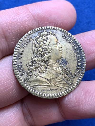 《竞宝斋》第485场 周日，周一，周二 3场连拍 （全场包邮）20级店铺 欢迎送拍 法国路易十五头像阿瓦图州铜质代币，9.31g，30.7mm